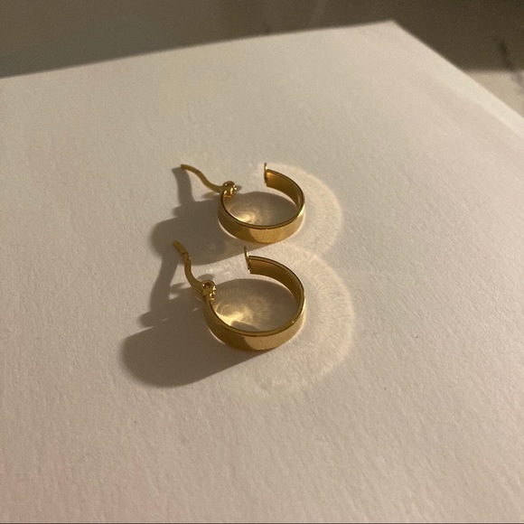 Jewelry - Gold Hoops
